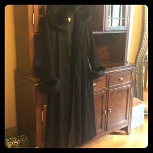 Women’s long winter coat